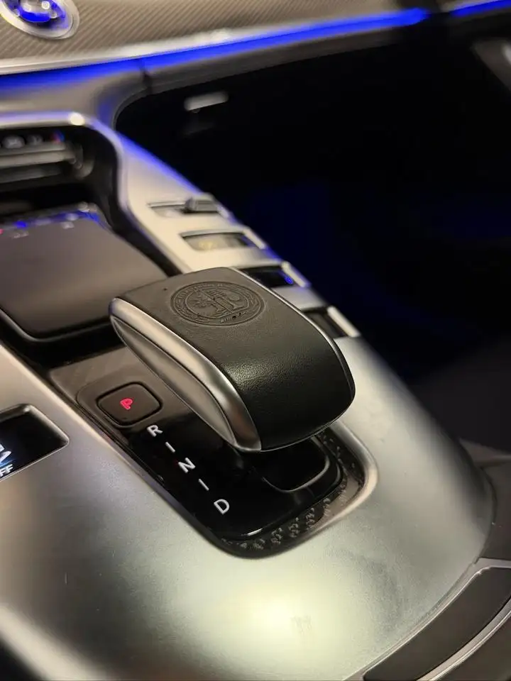 Mercedes-Benz AMG GT снимка Mercedes-Benz AMG GT