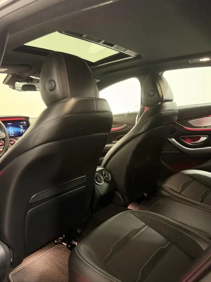 Mercedes-Benz AMG GT снимка Mercedes-Benz AMG GT