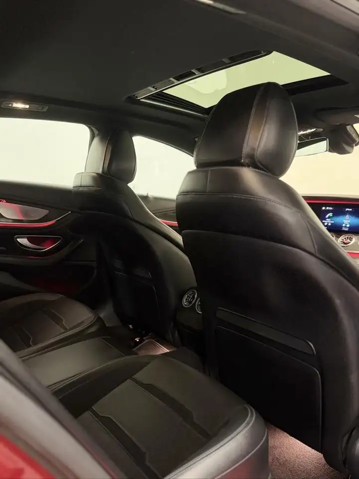 Mercedes-Benz AMG GT снимка Mercedes-Benz AMG GT