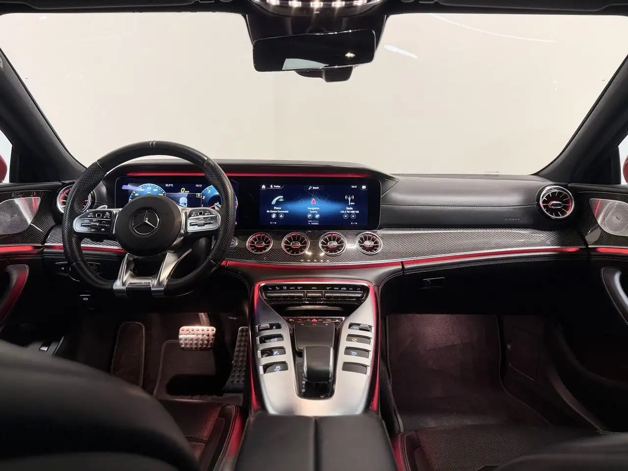 Mercedes-Benz AMG GT снимка Mercedes-Benz AMG GT