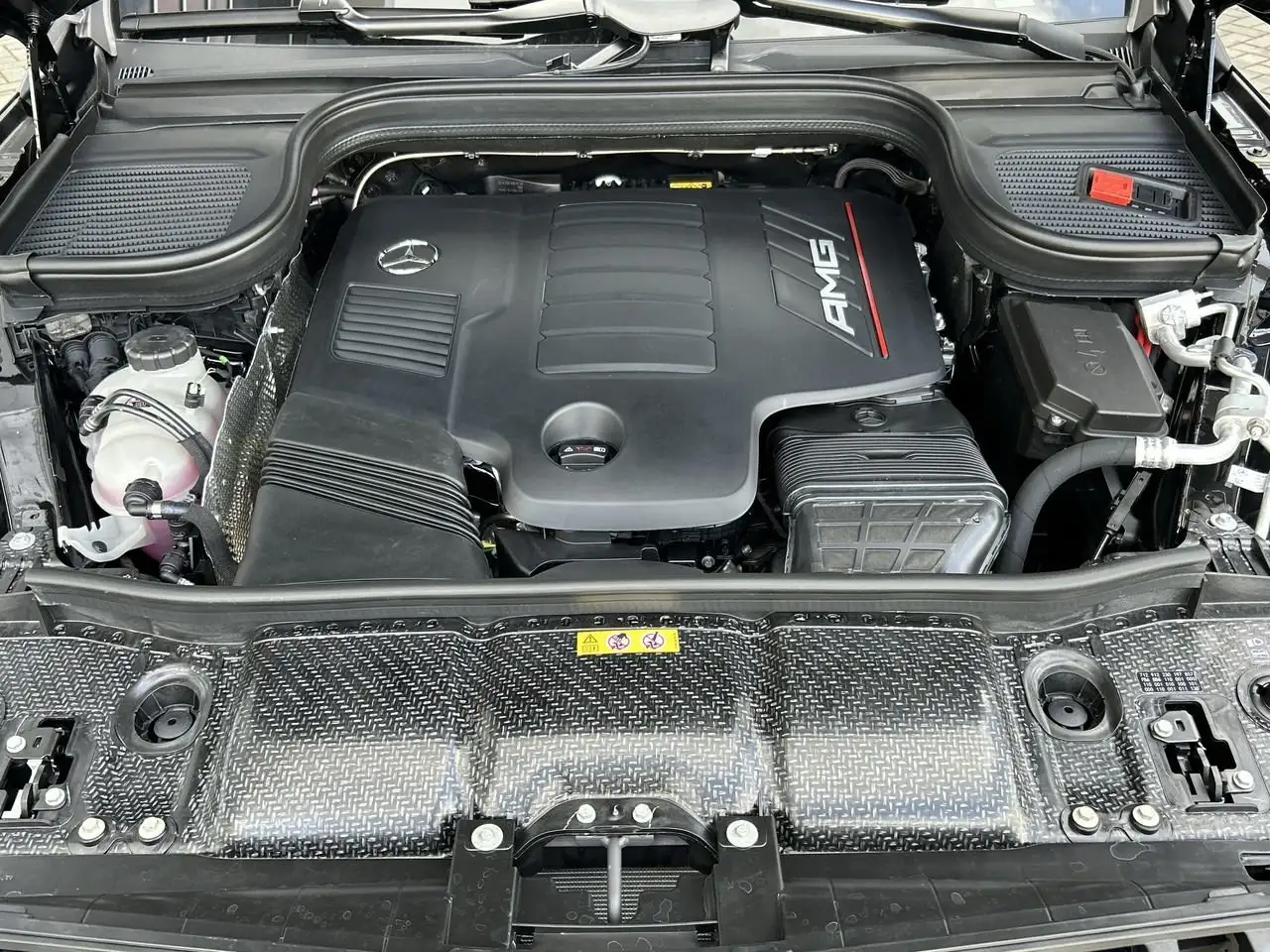 Mercedes-Benz GLE снимка Mercedes-Benz GLE