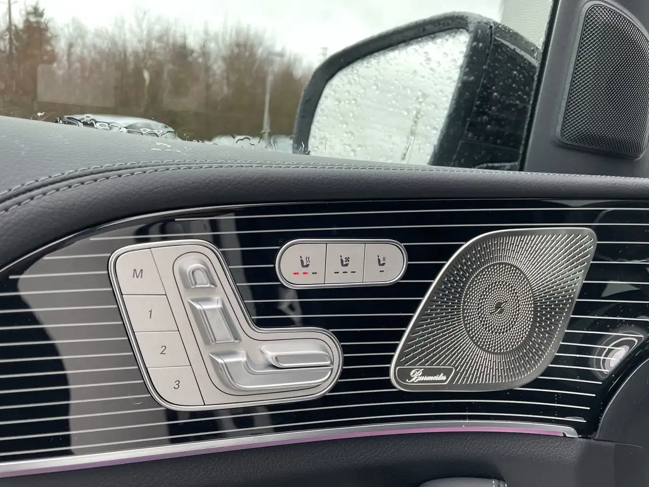 Mercedes-Benz GLE снимка Mercedes-Benz GLE