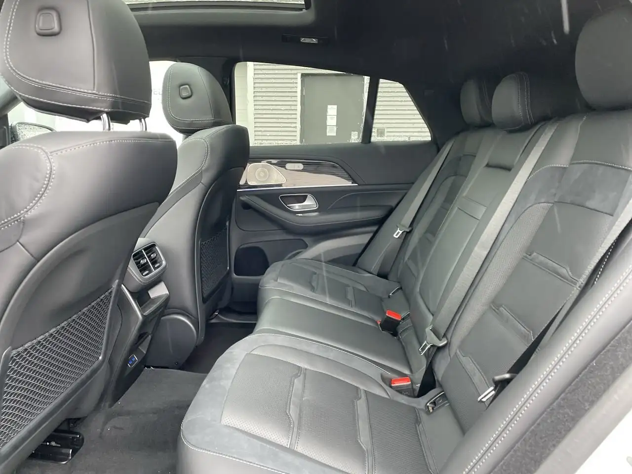 Mercedes-Benz GLE снимка Mercedes-Benz GLE