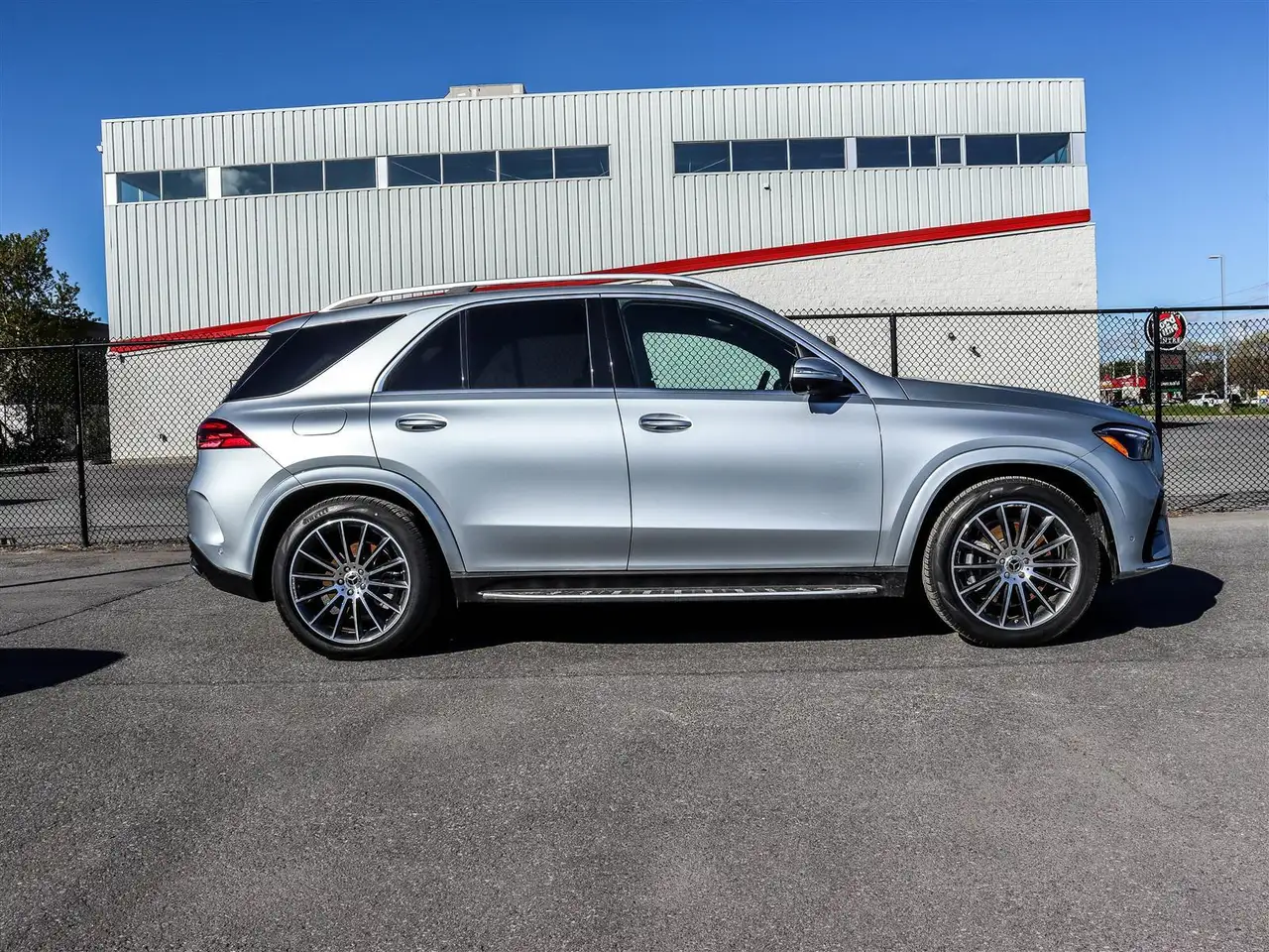 Mercedes-Benz GLE снимка Mercedes-Benz GLE
