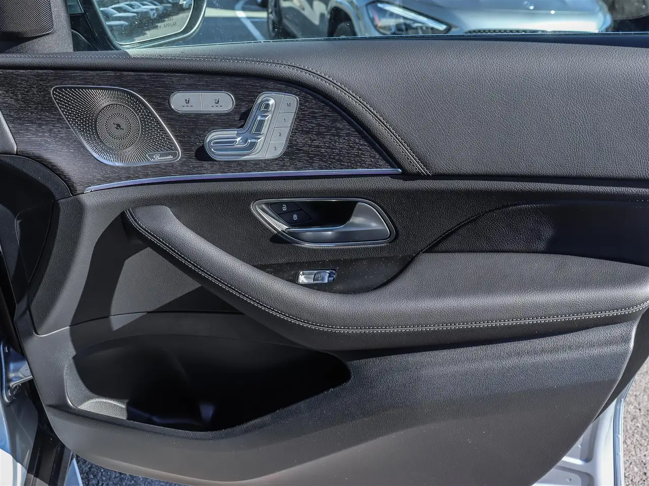 Mercedes-Benz GLE снимка Mercedes-Benz GLE