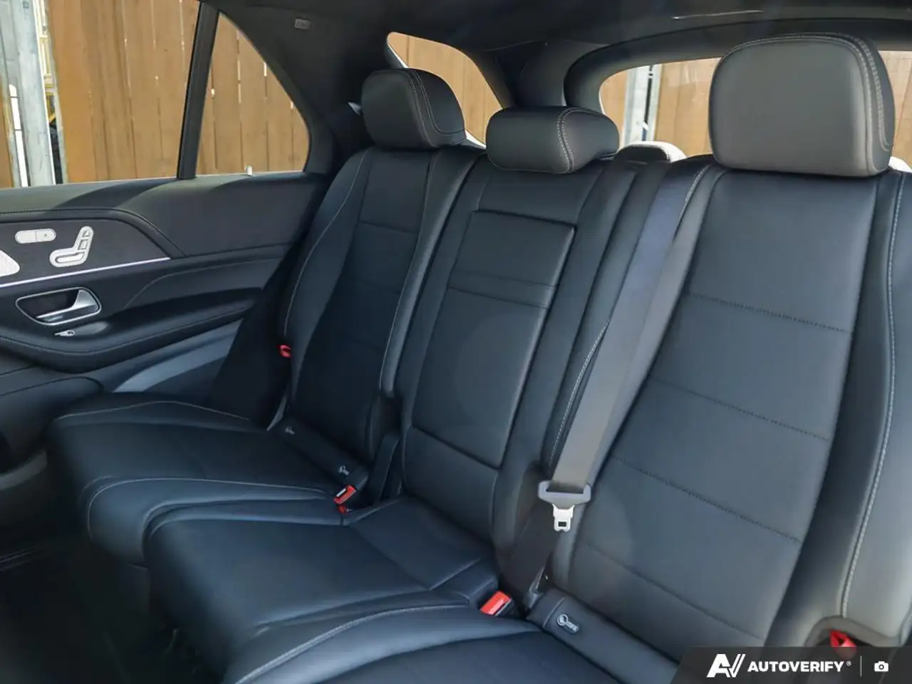 Mercedes-Benz GLE снимка Mercedes-Benz GLE