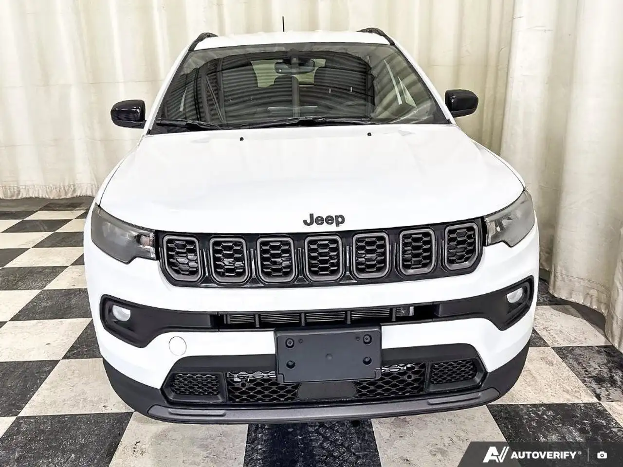Jeep Compass photo Jeep Compass