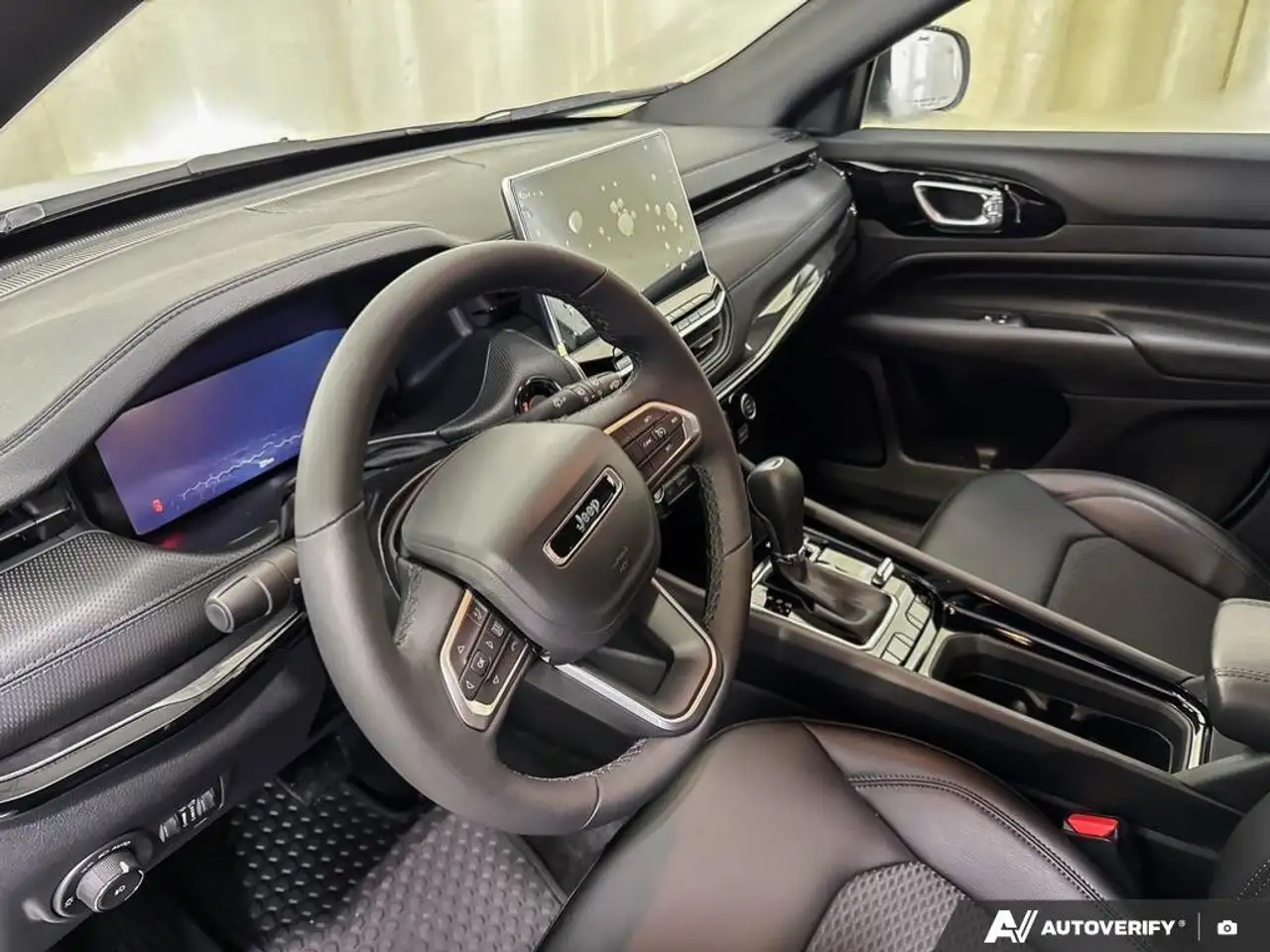 Jeep Compass photo Jeep Compass