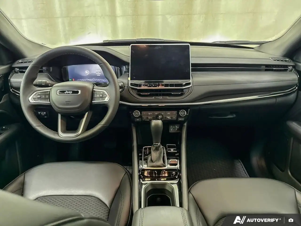 Jeep Compass photo Jeep Compass