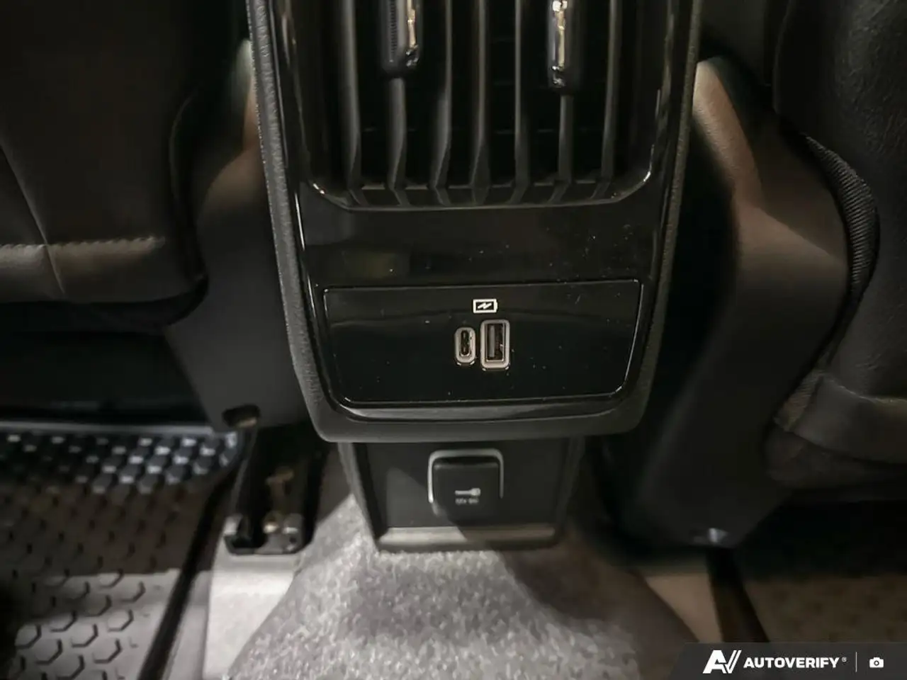 Jeep Compass photo Jeep Compass
