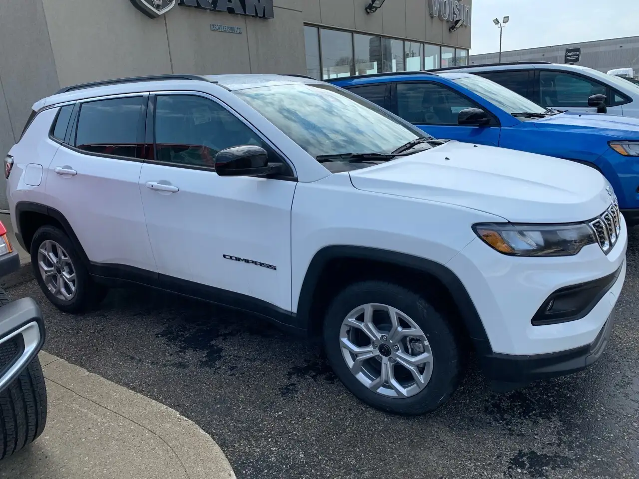 Jeep Compass photo Jeep Compass