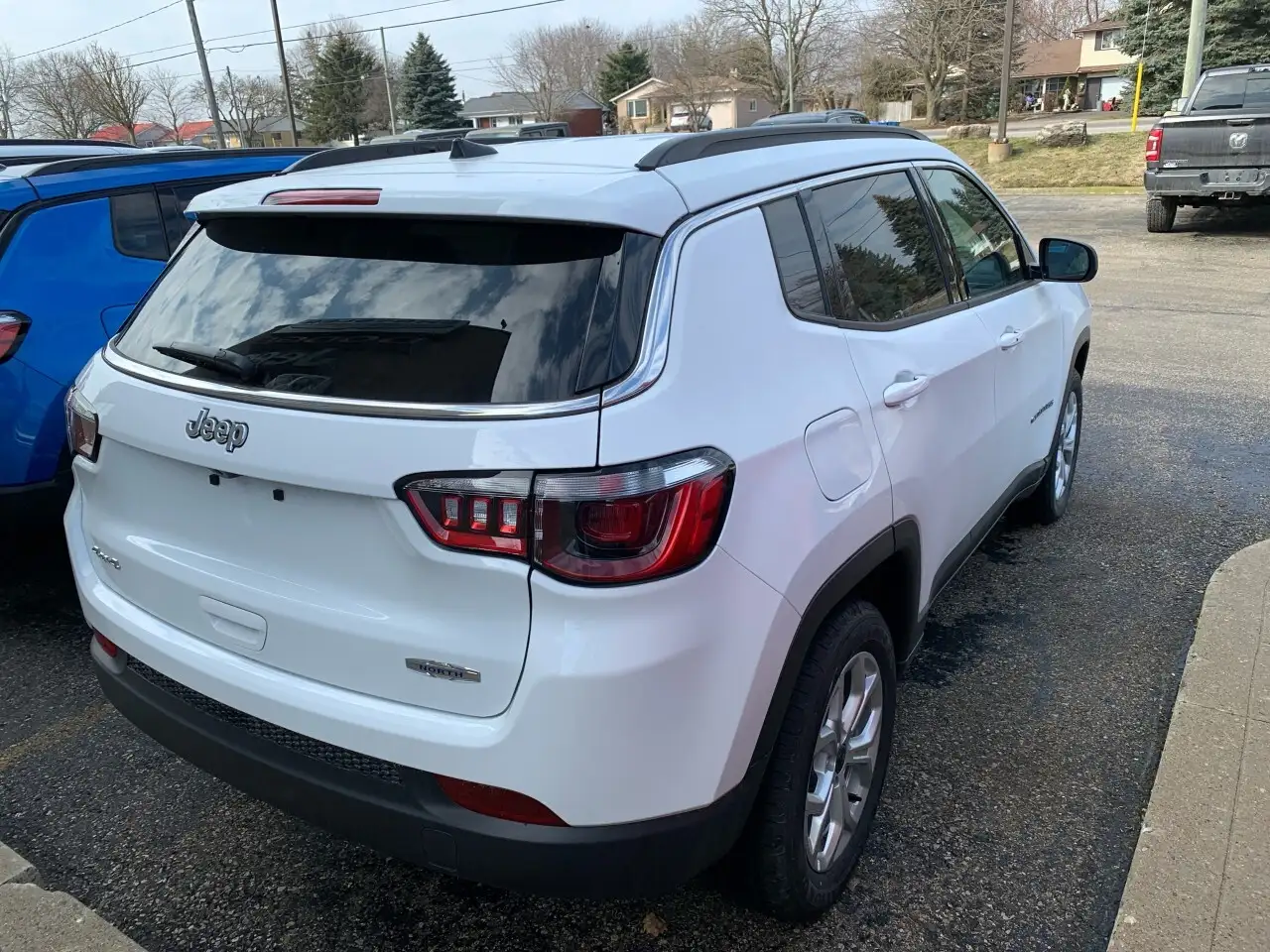 Jeep Compass photo Jeep Compass