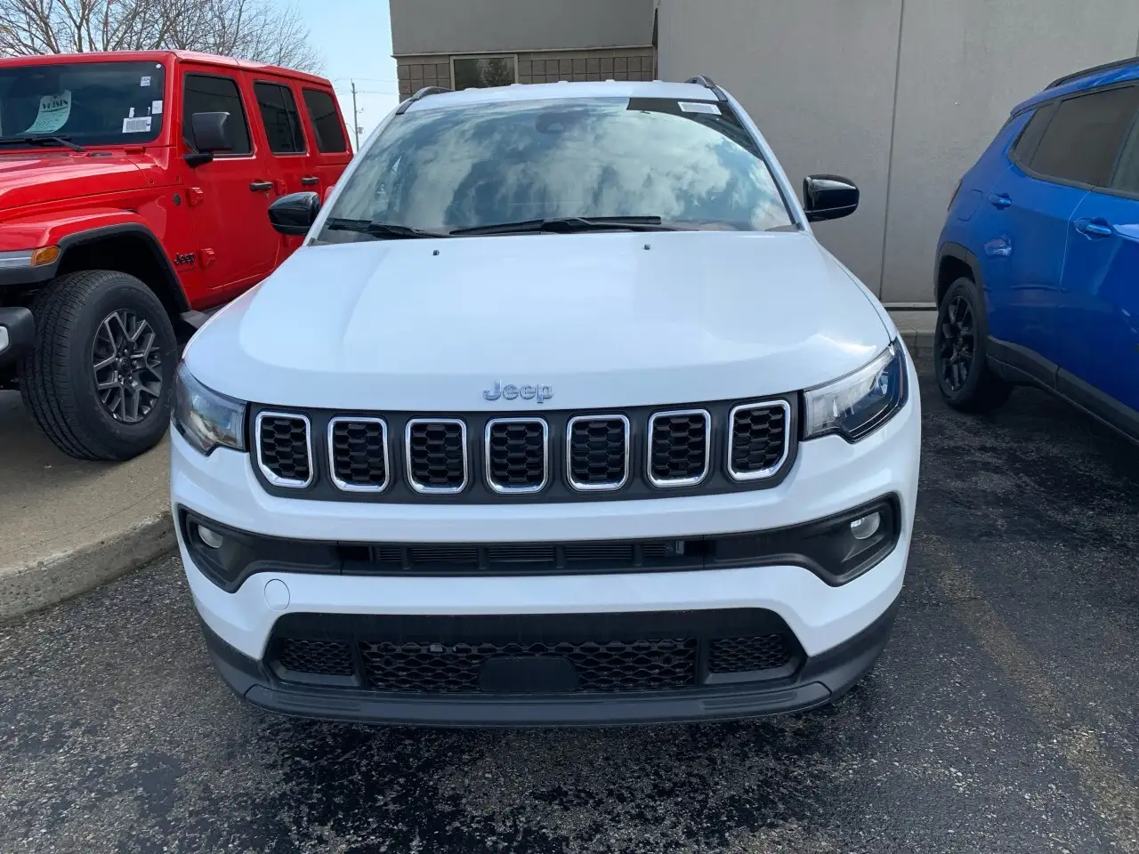 Jeep Compass photo Jeep Compass