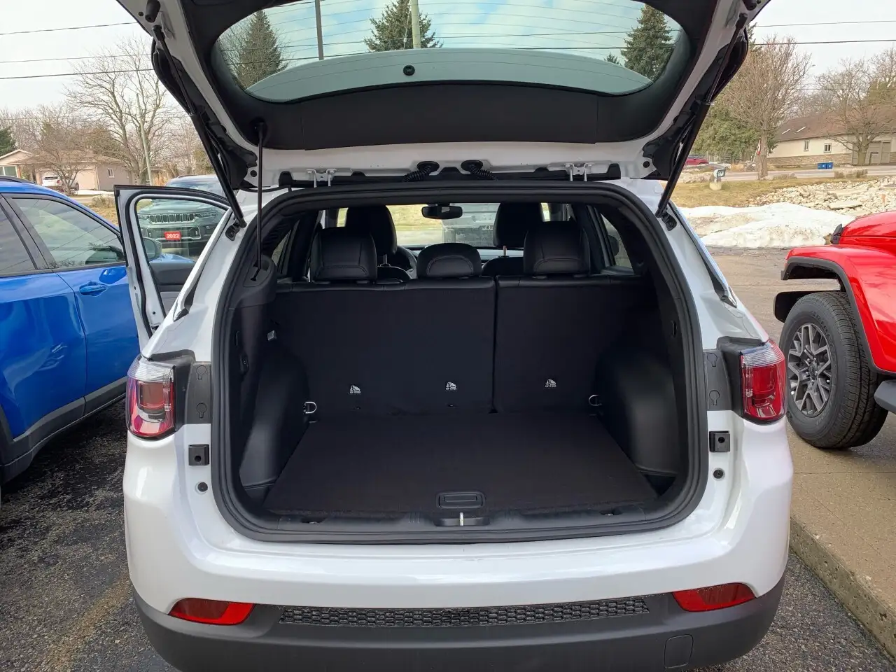 Jeep Compass photo Jeep Compass