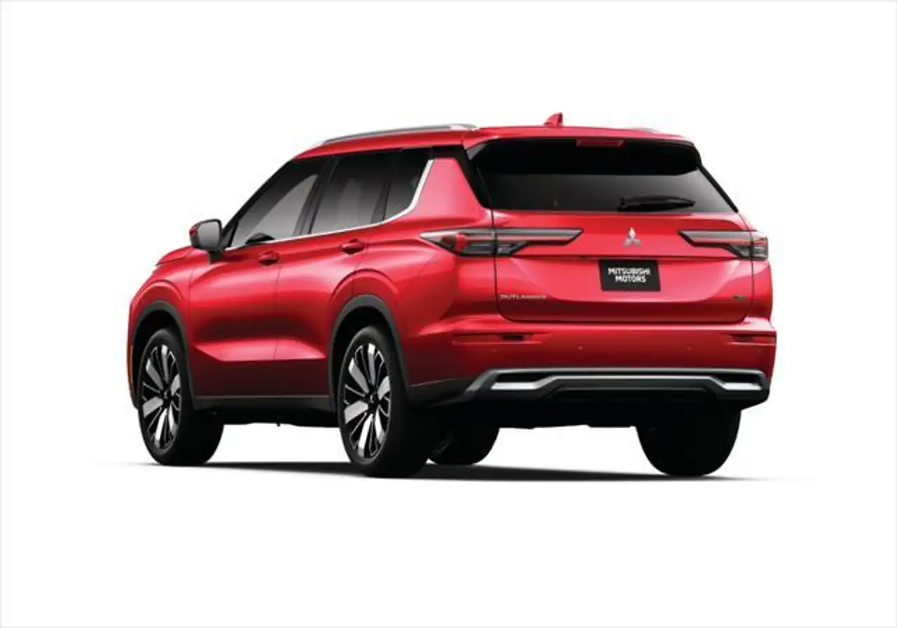 Mitsubishi Outlander photo Mitsubishi Outlander