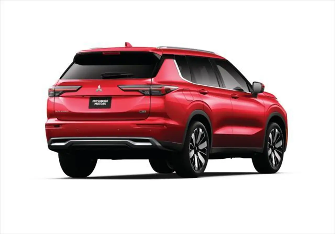Mitsubishi Outlander photo Mitsubishi Outlander