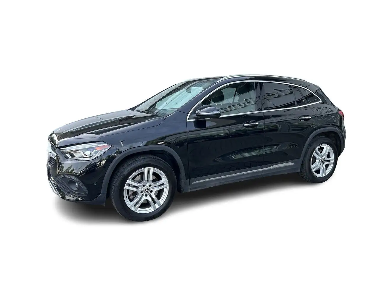 Mercedes-Benz GLA снимка Mercedes-Benz GLA