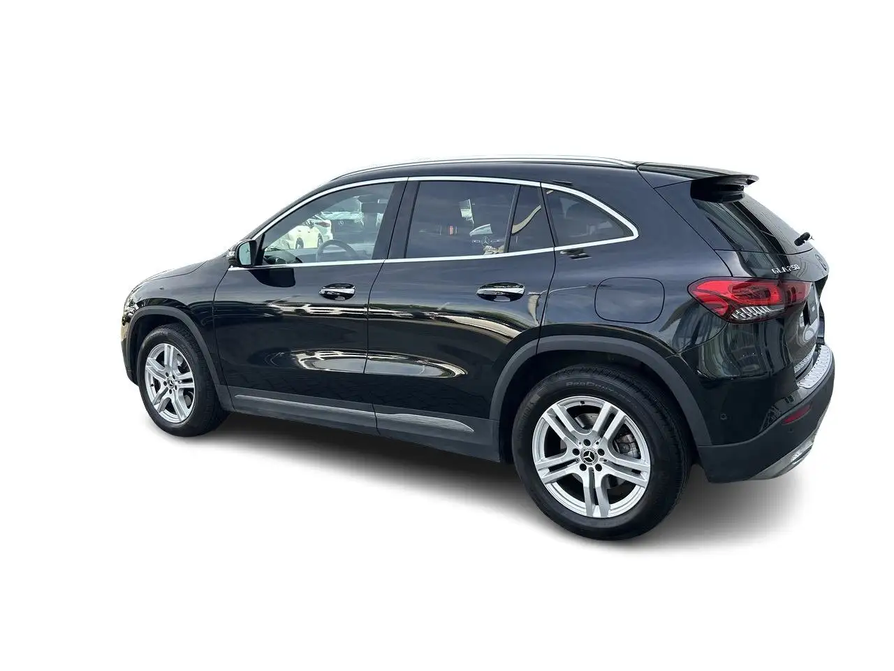 Mercedes-Benz GLA снимка Mercedes-Benz GLA