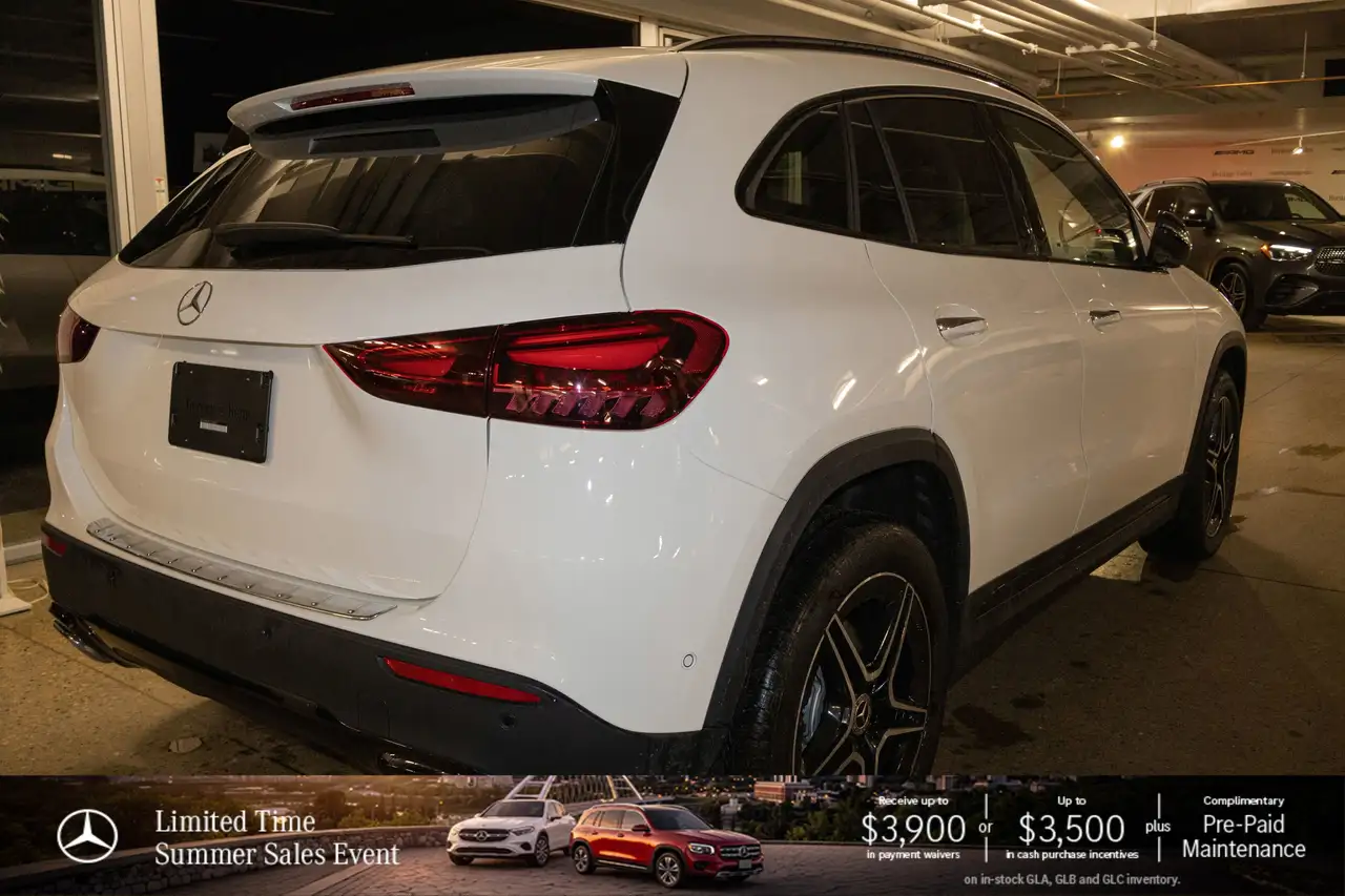 Mercedes-Benz GLA снимка Mercedes-Benz GLA