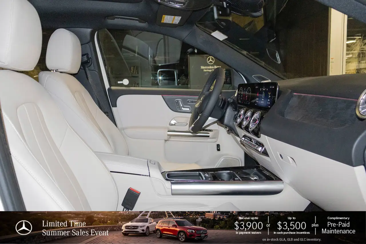 Mercedes-Benz GLA снимка Mercedes-Benz GLA