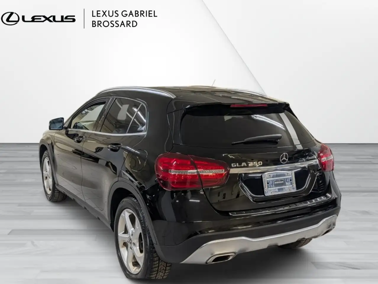Mercedes-Benz GLA fotografie Mercedes-Benz GLA