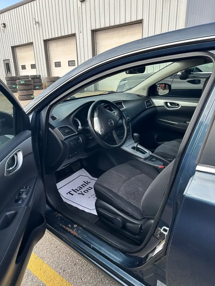 Nissan Sentra снимка Nissan Sentra
