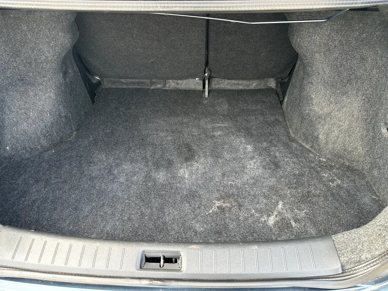 Nissan Sentra снимка Nissan Sentra