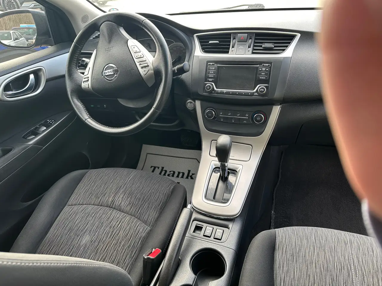 Nissan Sentra снимка Nissan Sentra