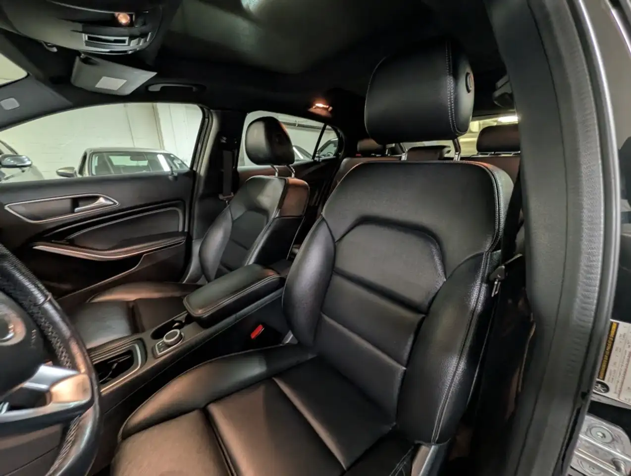 Mercedes-Benz GLA fotografie Mercedes-Benz GLA