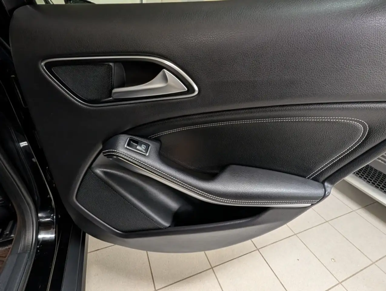 Mercedes-Benz GLA fotografie Mercedes-Benz GLA