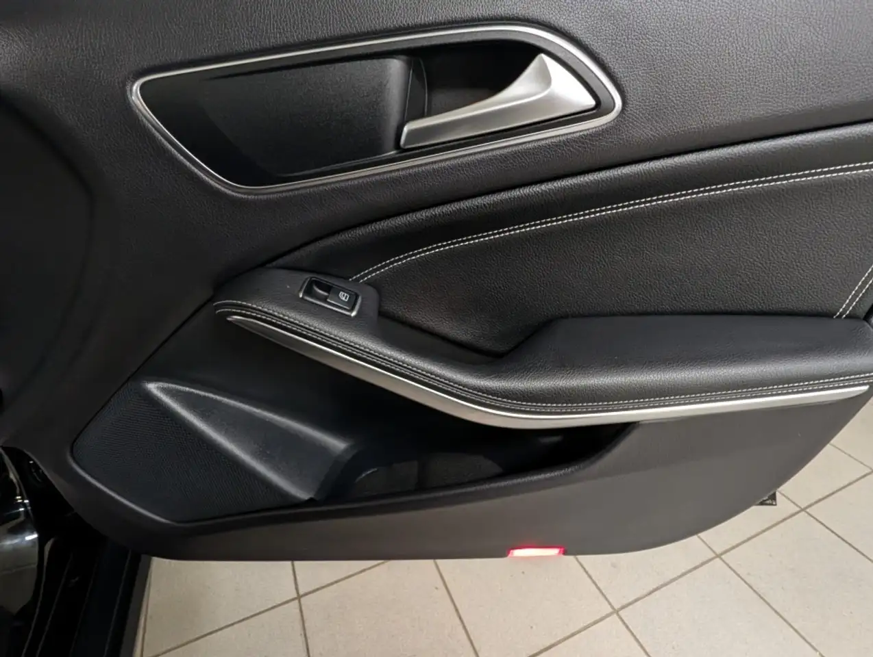 Mercedes-Benz GLA fotografie Mercedes-Benz GLA