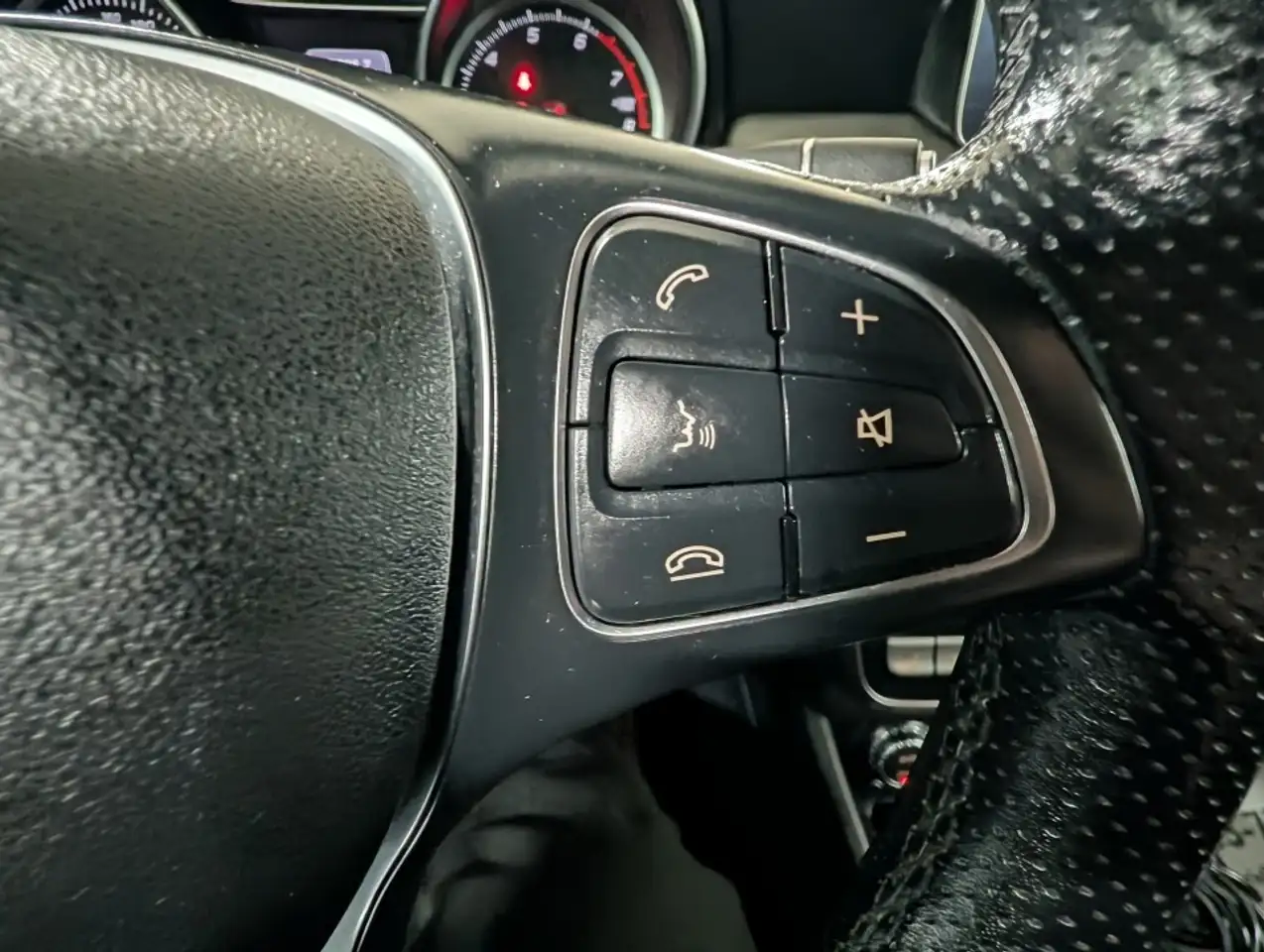 Mercedes-Benz GLA fotografie Mercedes-Benz GLA