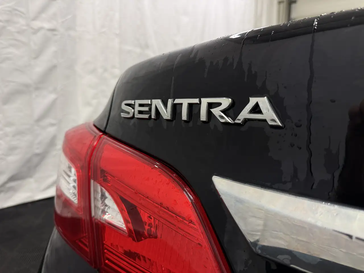 Nissan Sentra fotografie Nissan Sentra