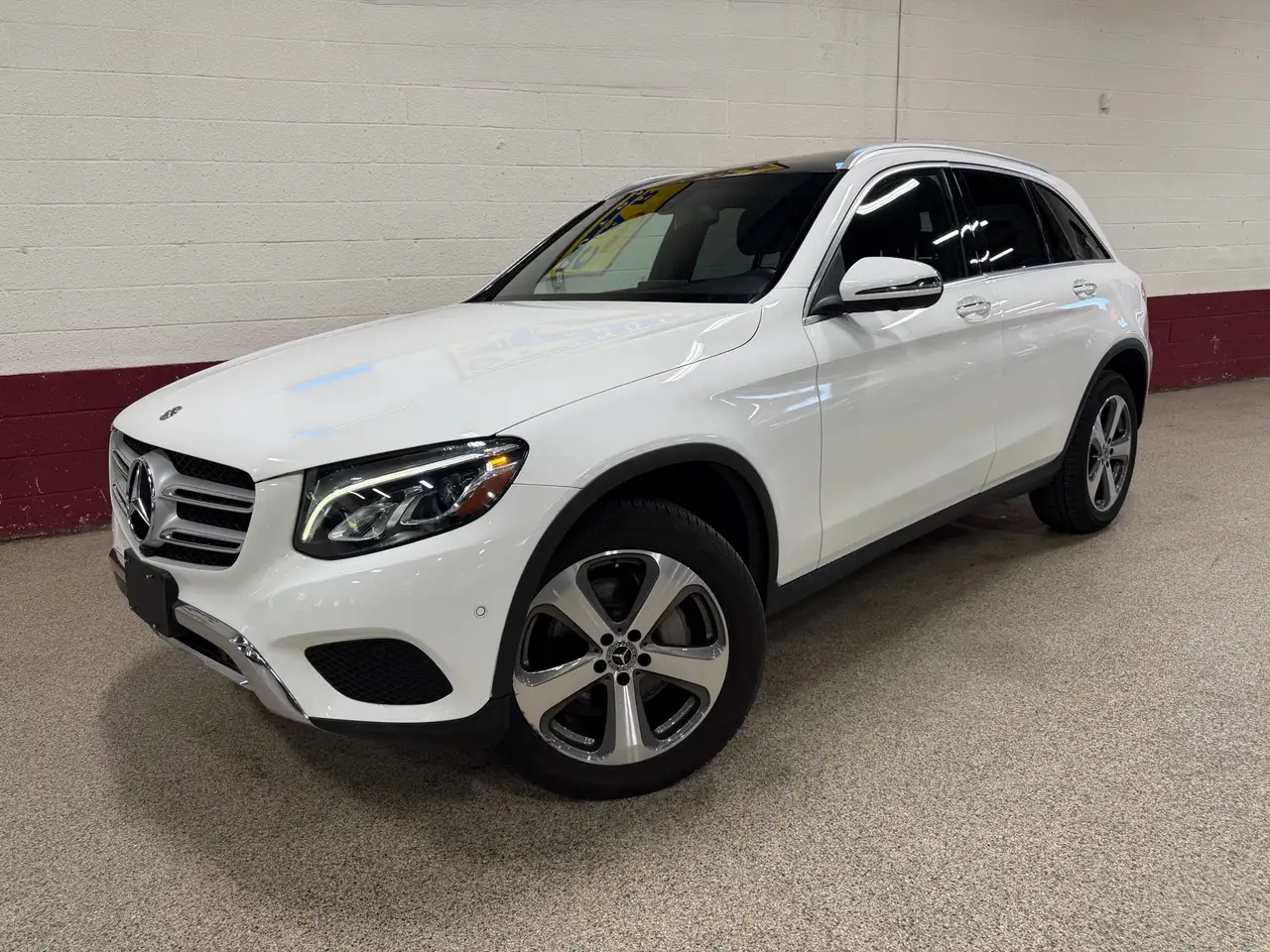 Mercedes-Benz GLC снимка Mercedes-Benz GLC