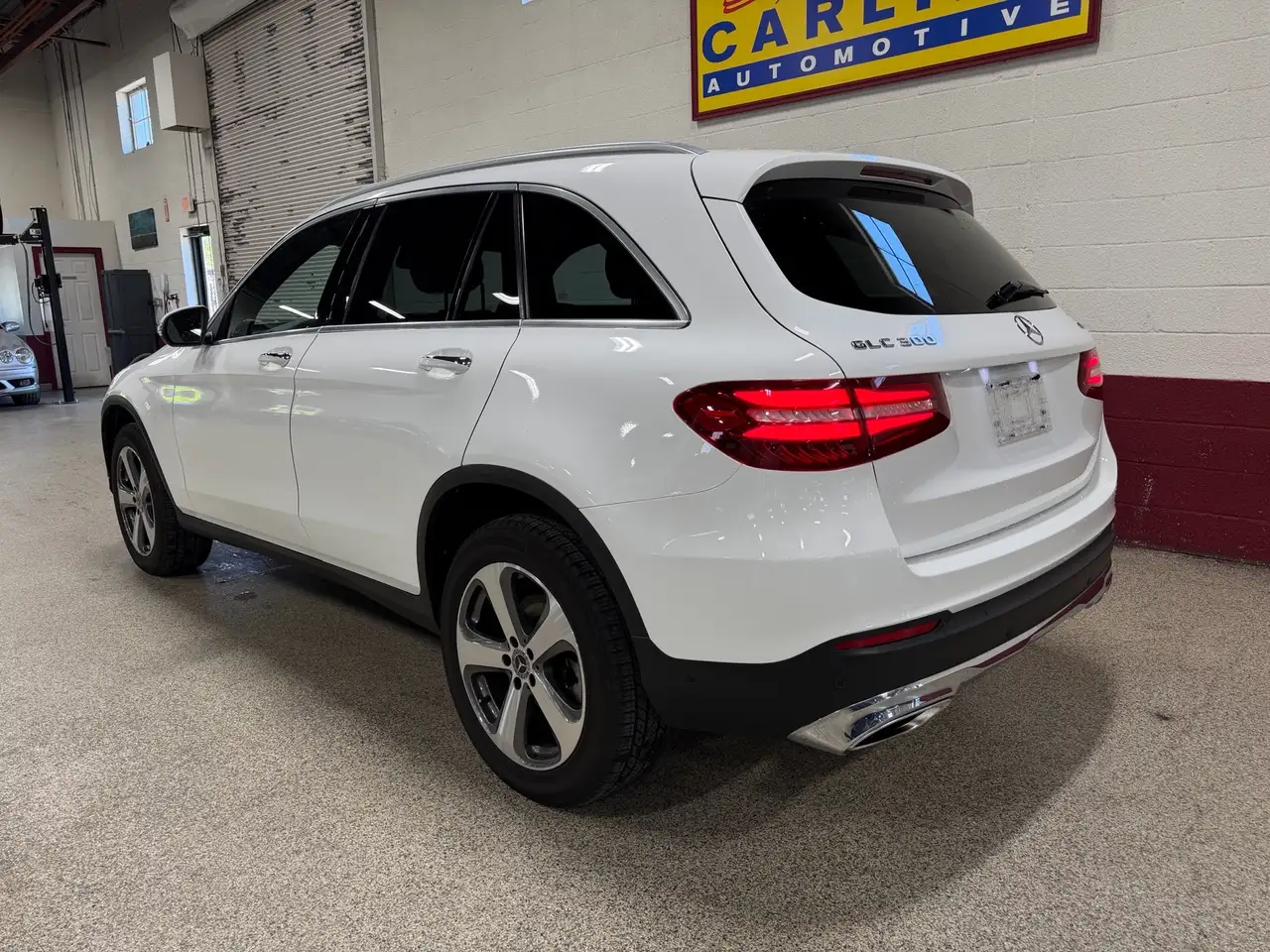 Mercedes-Benz GLC снимка Mercedes-Benz GLC