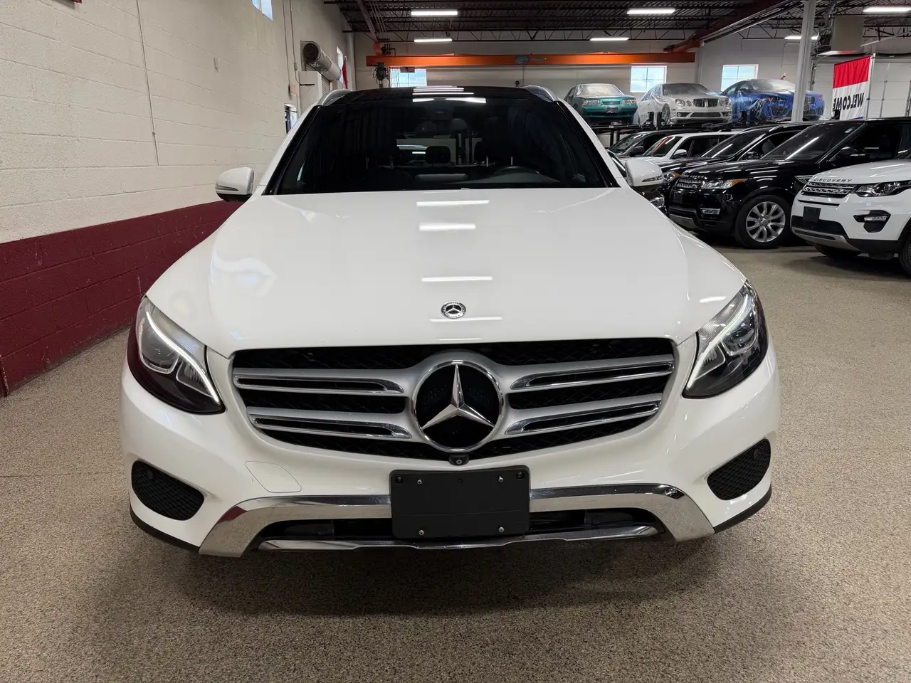 Mercedes-Benz GLC снимка Mercedes-Benz GLC