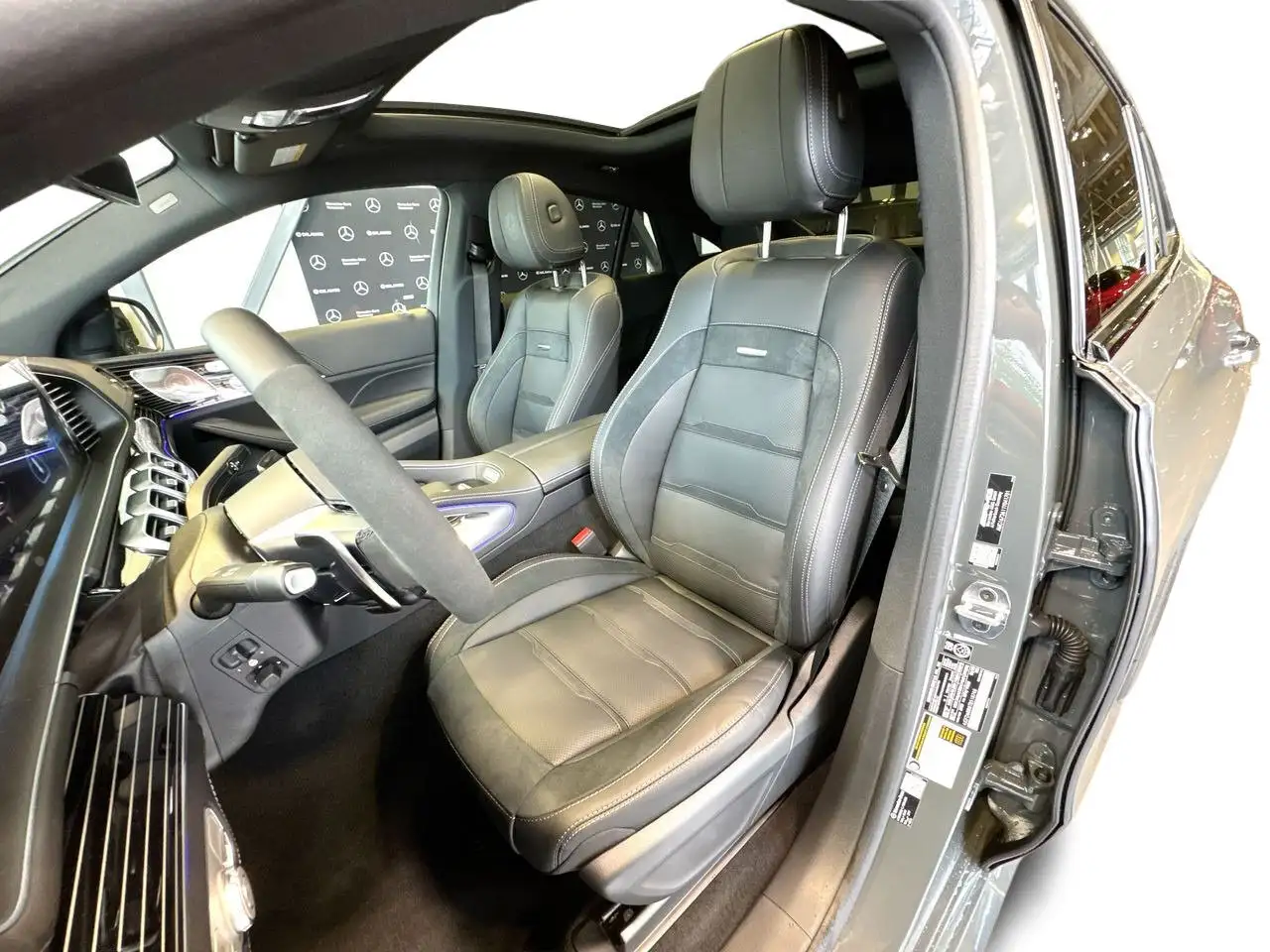 Mercedes-Benz GLE снимка Mercedes-Benz GLE