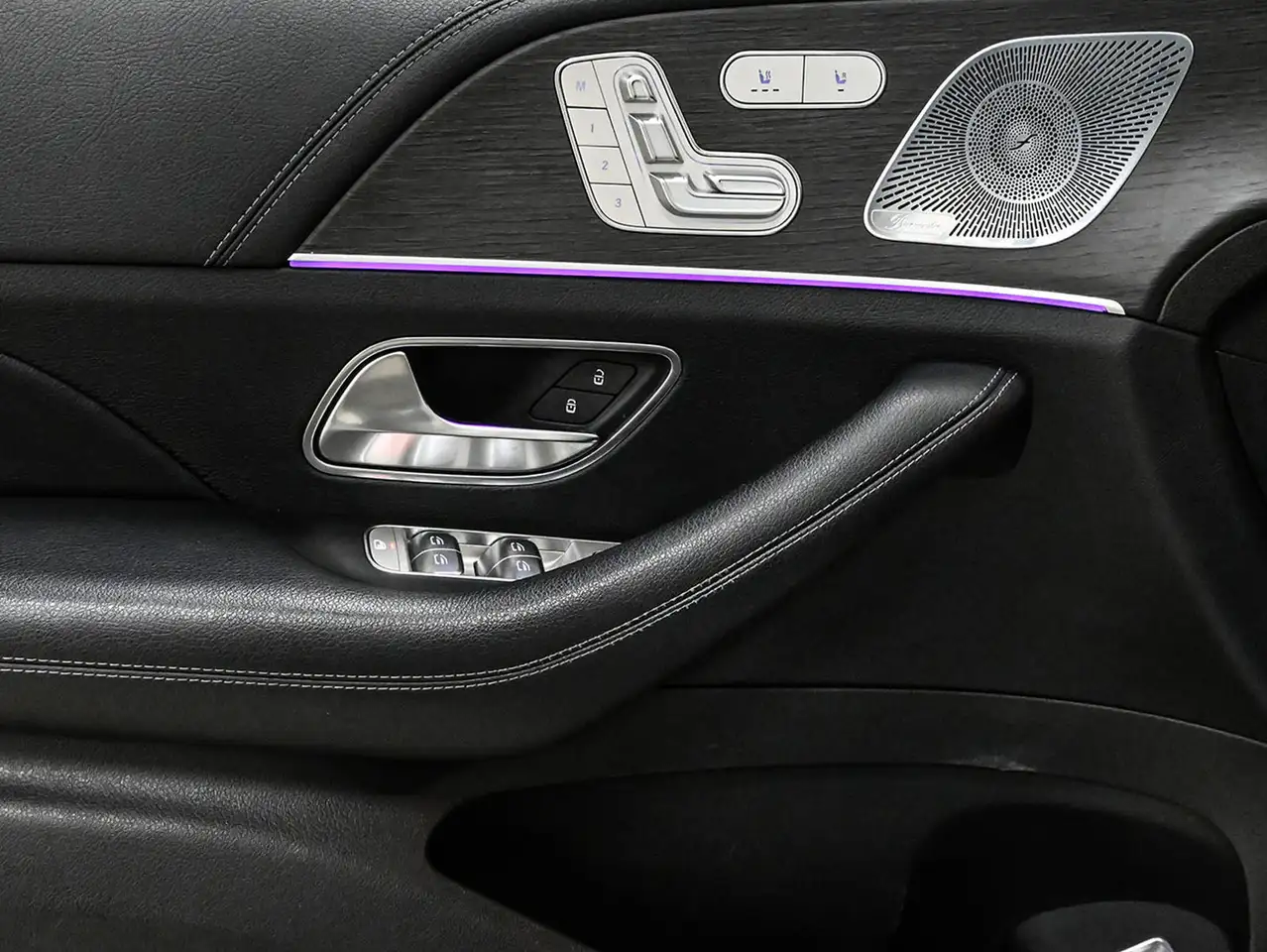 Mercedes-Benz GLE снимка Mercedes-Benz GLE