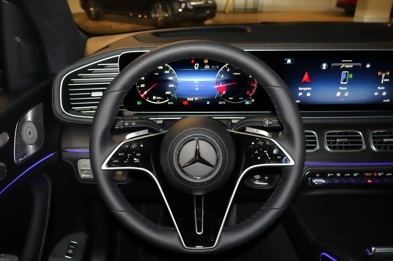 Mercedes-Benz GLE снимка Mercedes-Benz GLE
