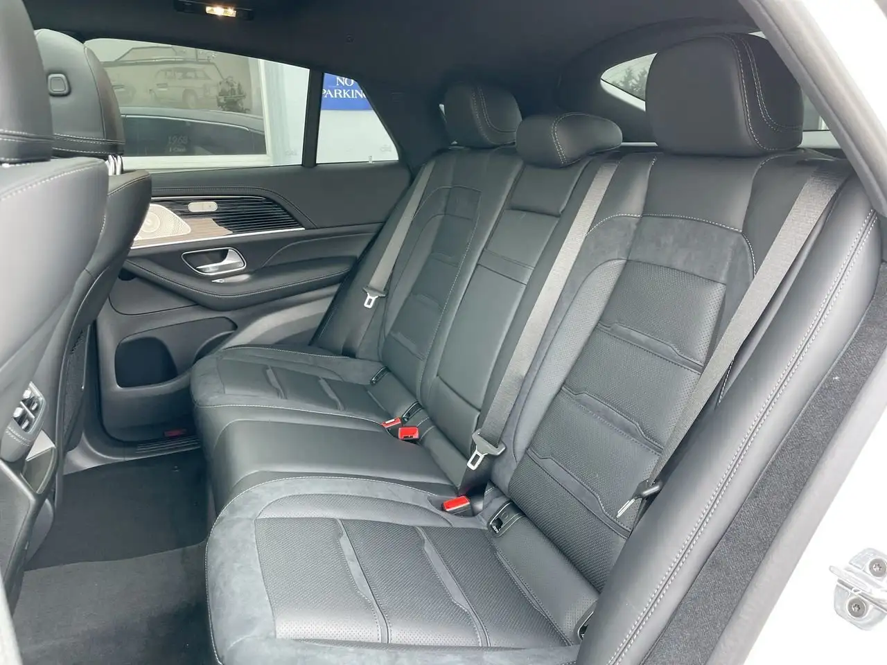 Mercedes-Benz GLE снимка Mercedes-Benz GLE