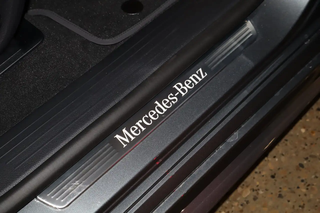 Mercedes-Benz GLE снимка Mercedes-Benz GLE