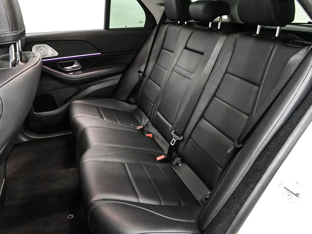 Mercedes-Benz GLE снимка Mercedes-Benz GLE