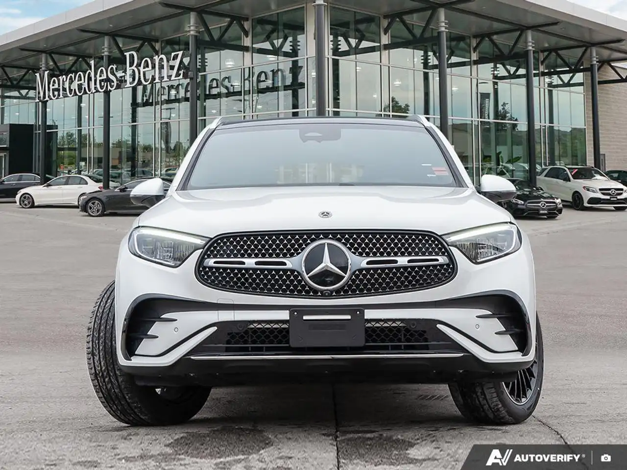 Mercedes-Benz GLC снимка Mercedes-Benz GLC