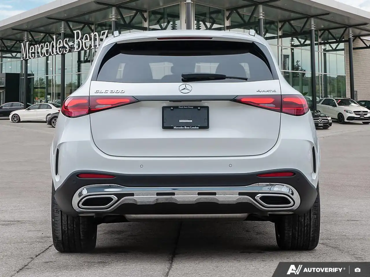 Mercedes-Benz GLC снимка Mercedes-Benz GLC
