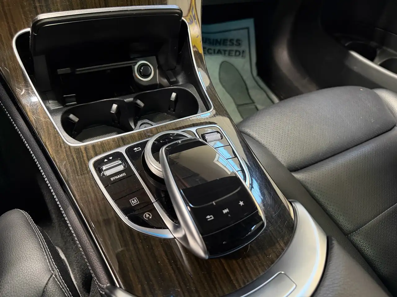 Mercedes-Benz GLC снимка Mercedes-Benz GLC