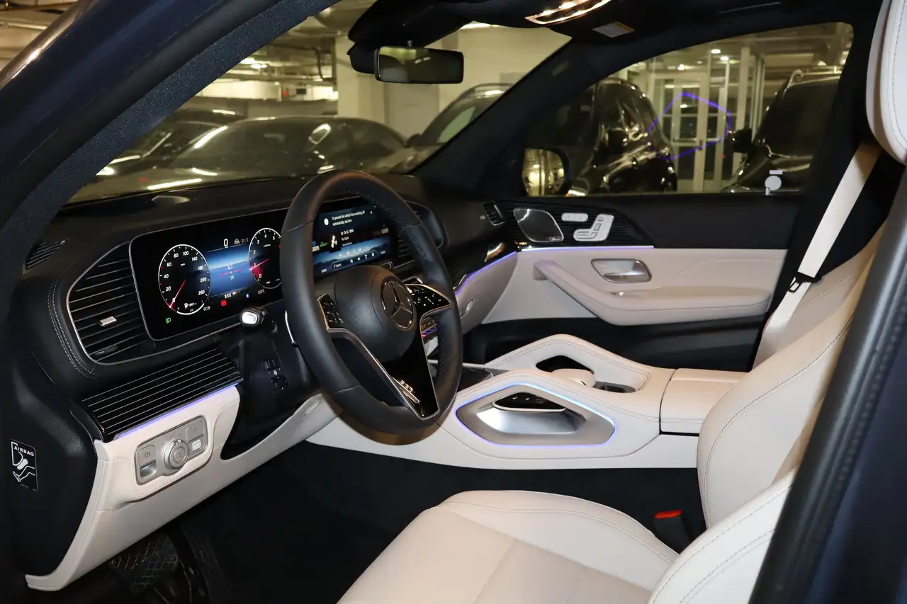 Mercedes-Benz GLE снимка Mercedes-Benz GLE