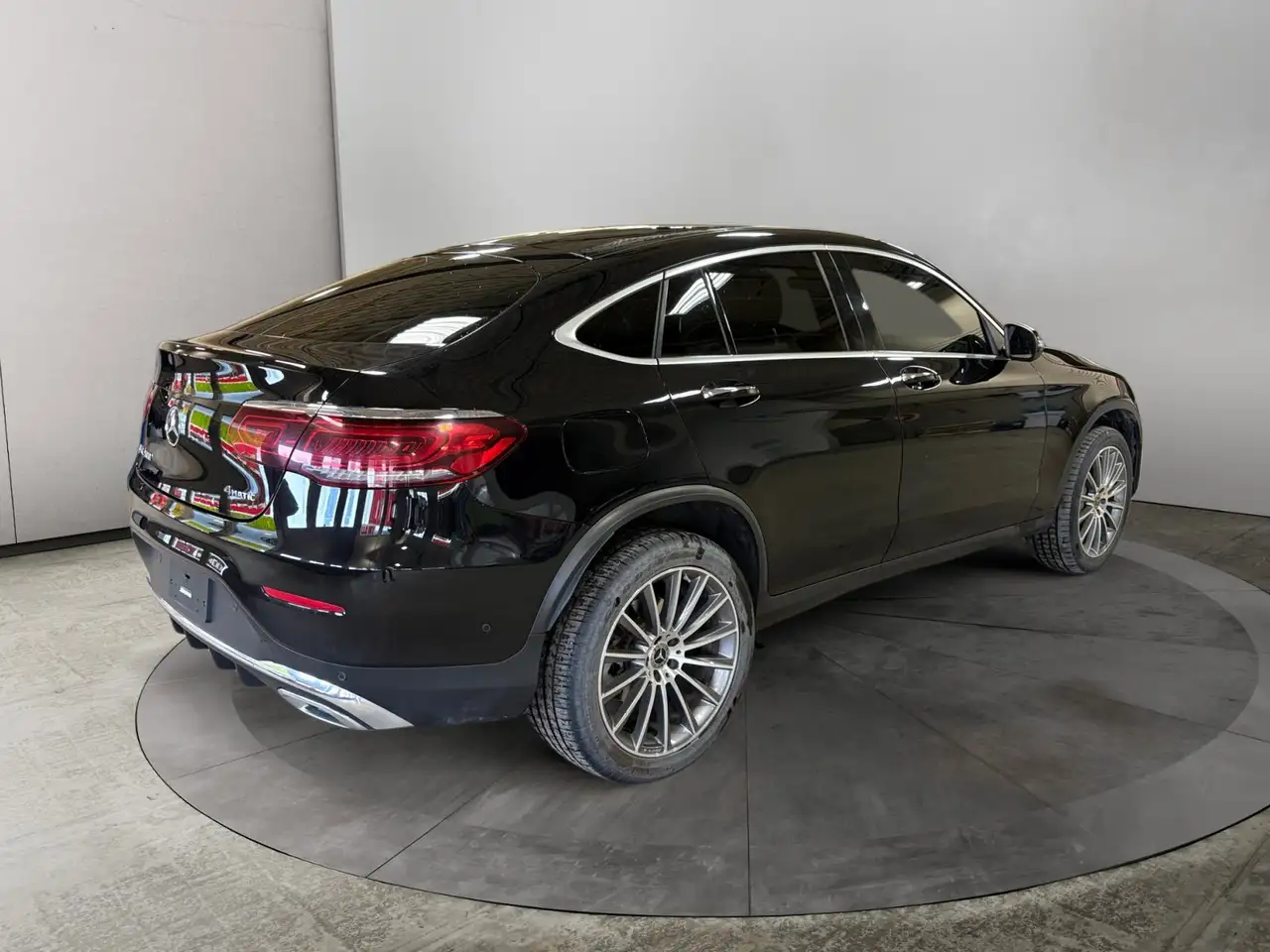 Mercedes-Benz GLC снимка Mercedes-Benz GLC