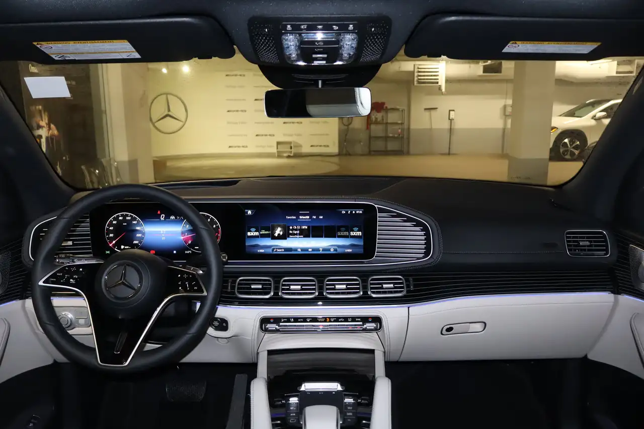 Mercedes-Benz GLE снимка Mercedes-Benz GLE