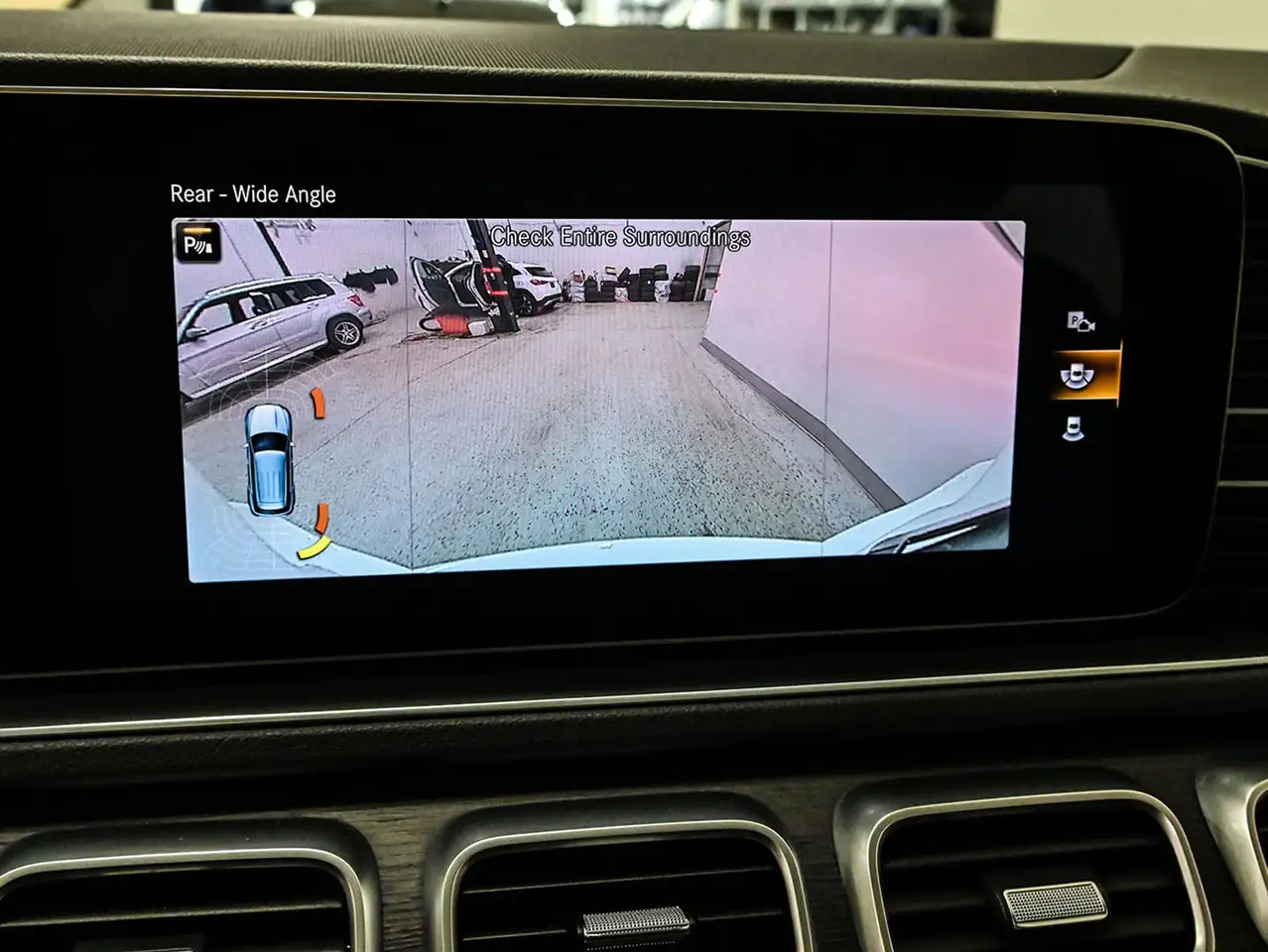 Mercedes-Benz GLE снимка Mercedes-Benz GLE