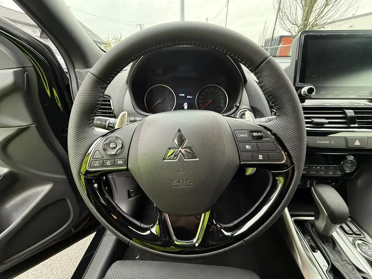 Mitsubishi Eclipse Cross снимка Mitsubishi Eclipse Cross